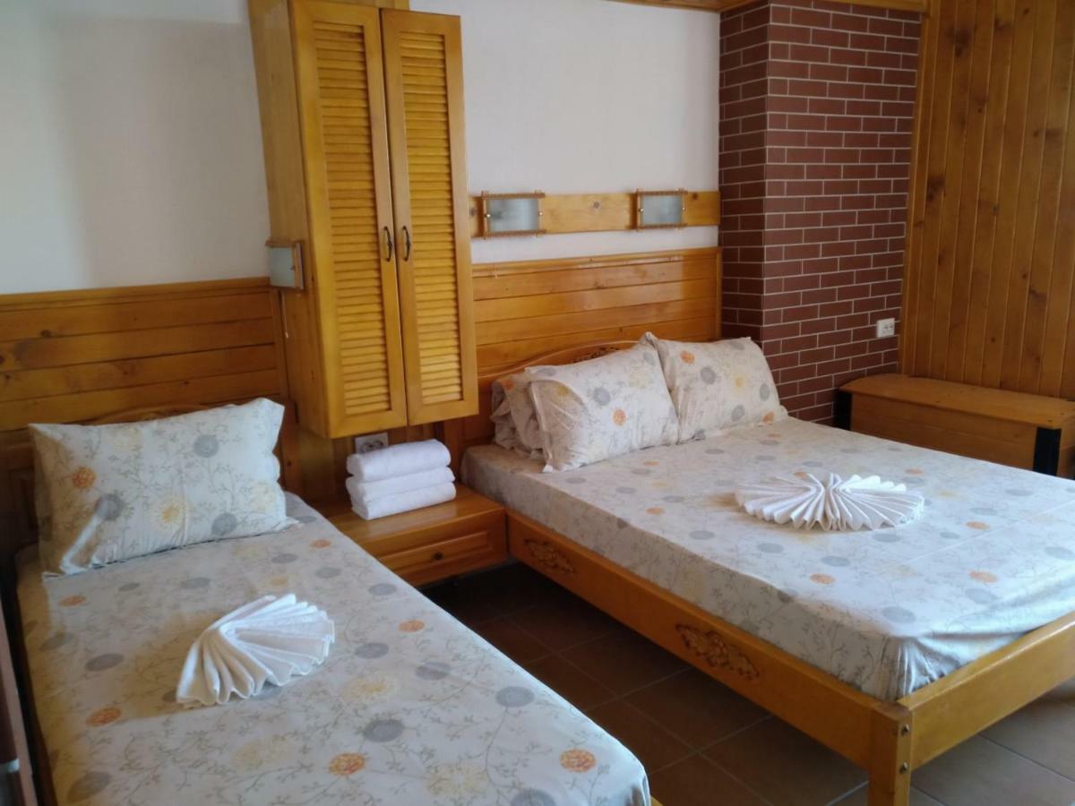 Doctor'S House Hotel Sinemoretz Bagian luar foto